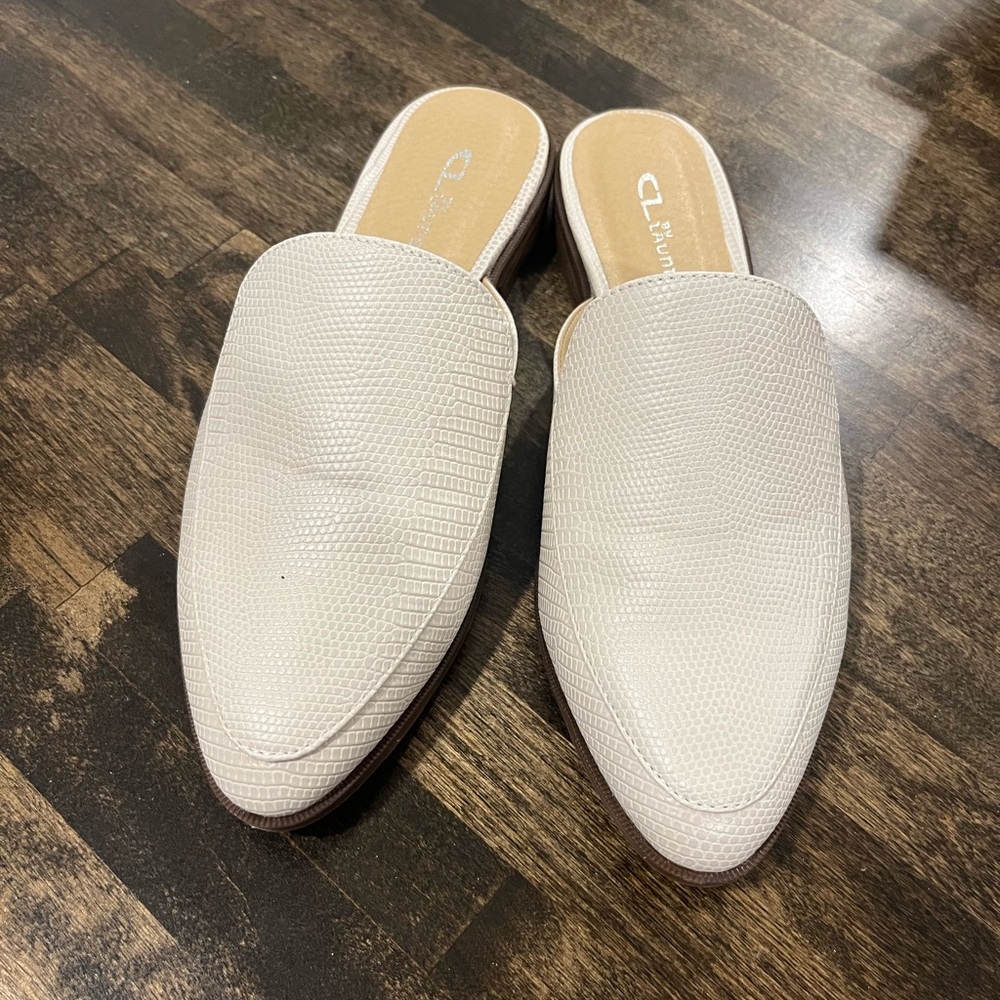White mules